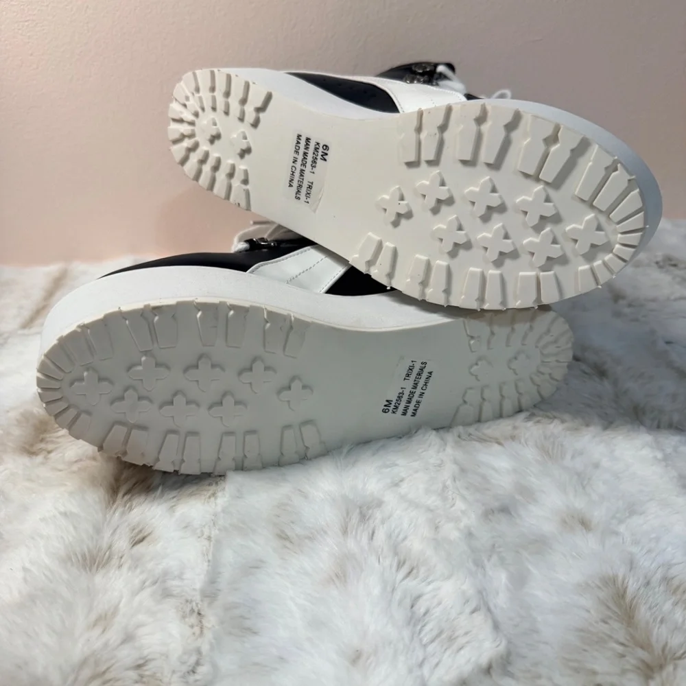 Cape Robbin Black Hightop Sneakers With White Chunky Platform & A Side Zipper